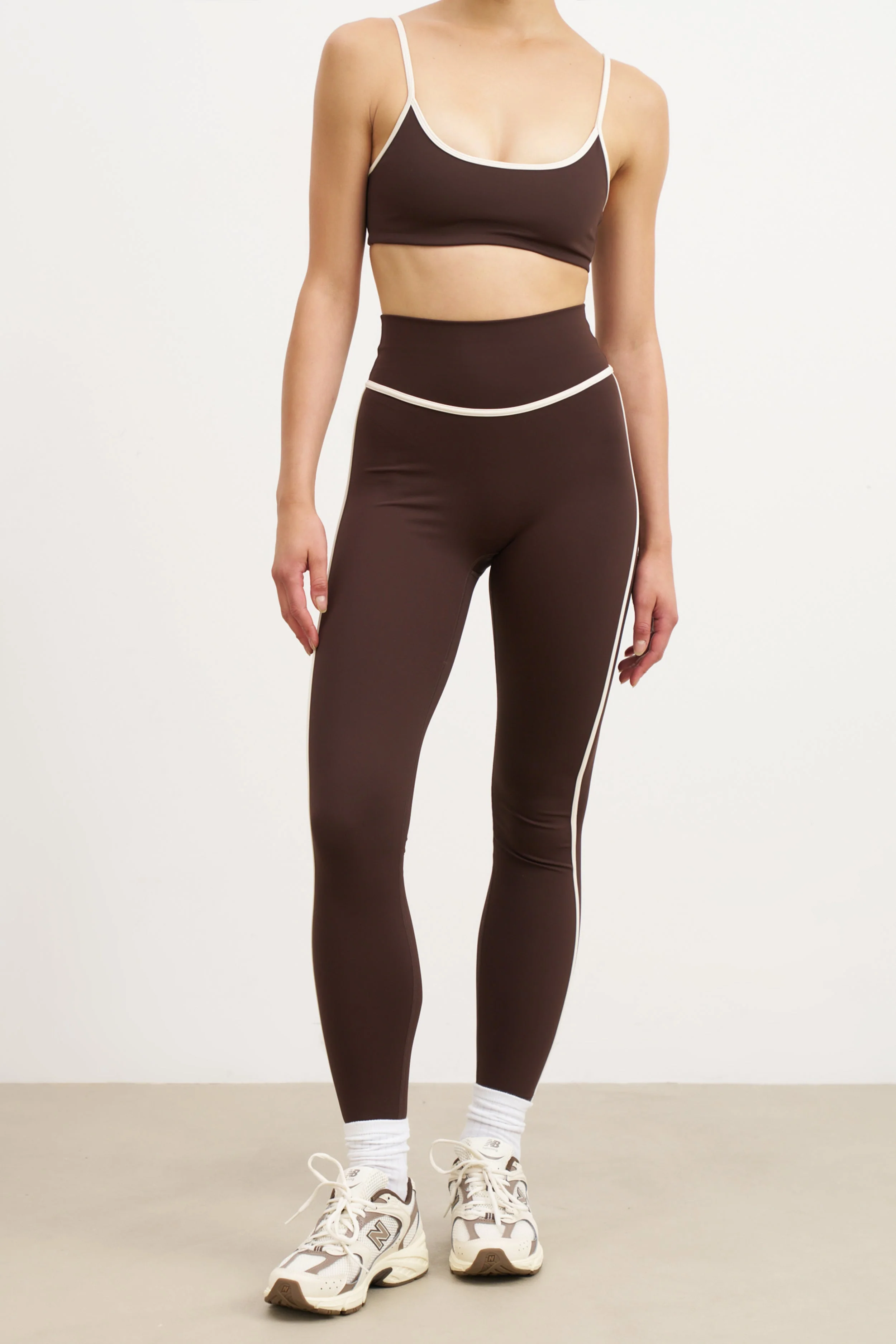 Base Contrast Trim Leggings - Carob/Tofu - Image 3