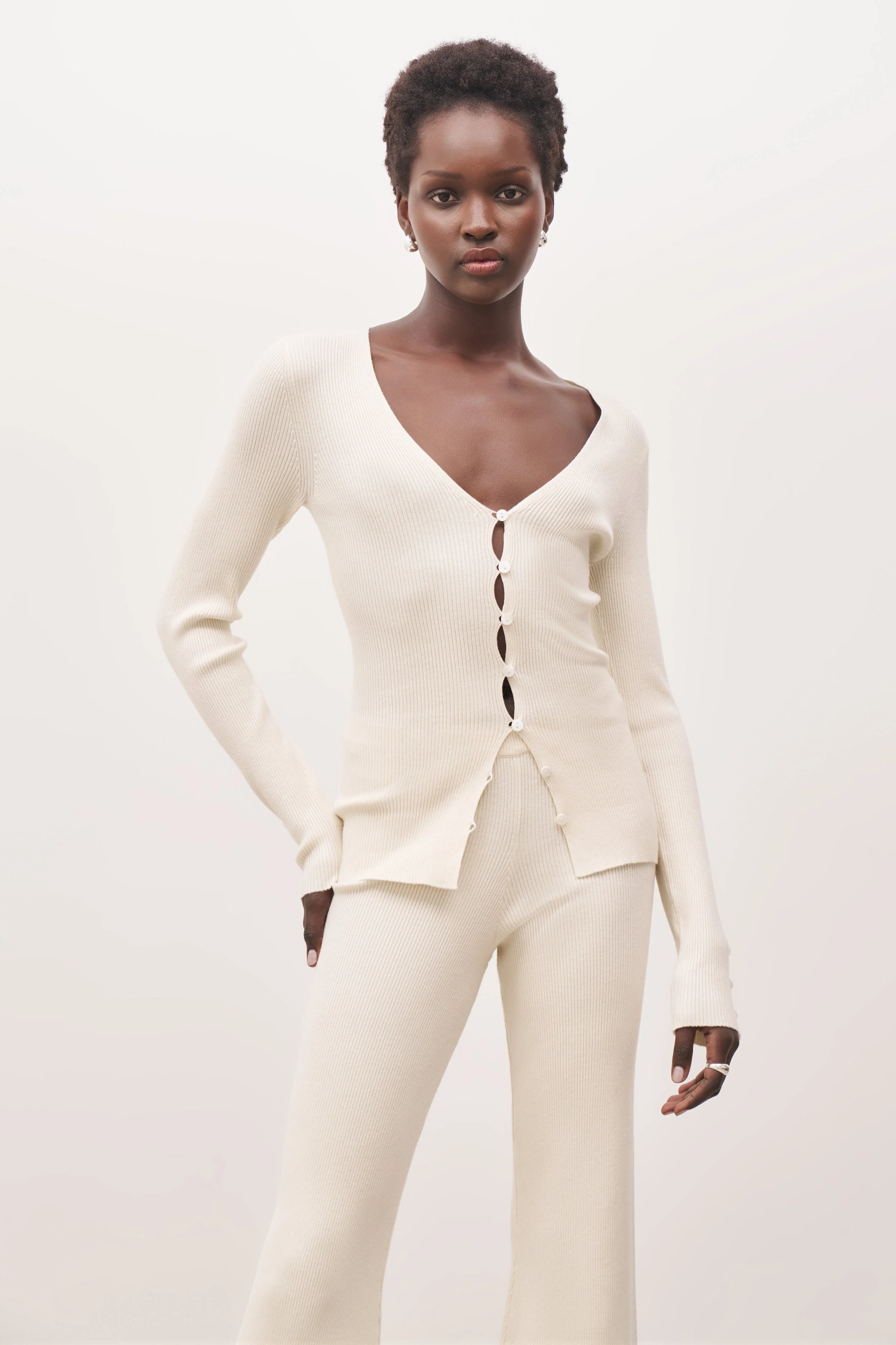 V Neck Ribbed Knit Cardigan - Cream