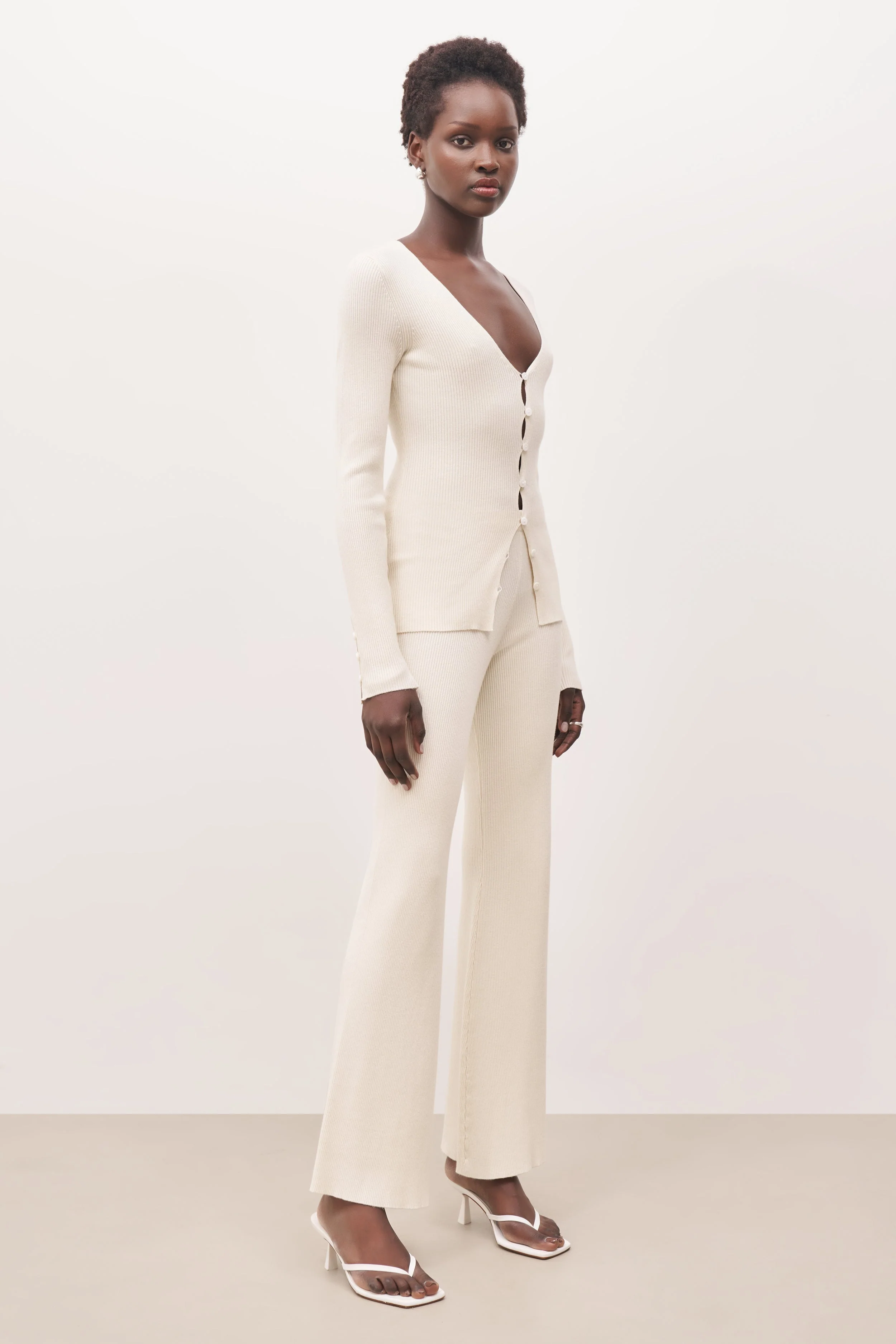 V Neck Ribbed Knit Cardigan - Cream - Image 4